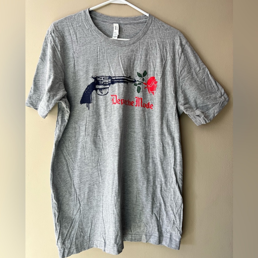 Bella Canvas Depeche Mode XL crew neck short sleeve gray t shirt. 💯 cotton.